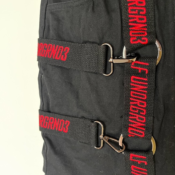 LF Black & Red Skirt - Picture 3 of 5